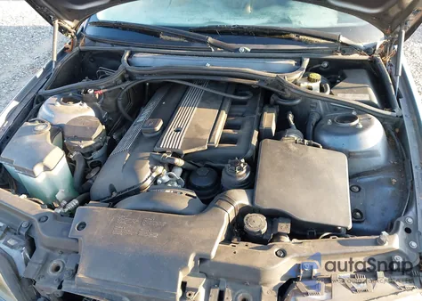 2003 BMW 325Xi from USA, damaged, VIN WBAEU33403PH87263